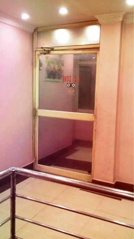 Rainbow Guest House 푸리 외부 사진