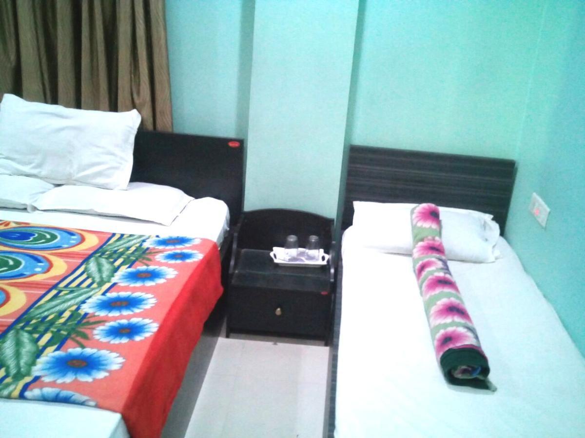Rainbow Guest House 푸리 외부 사진